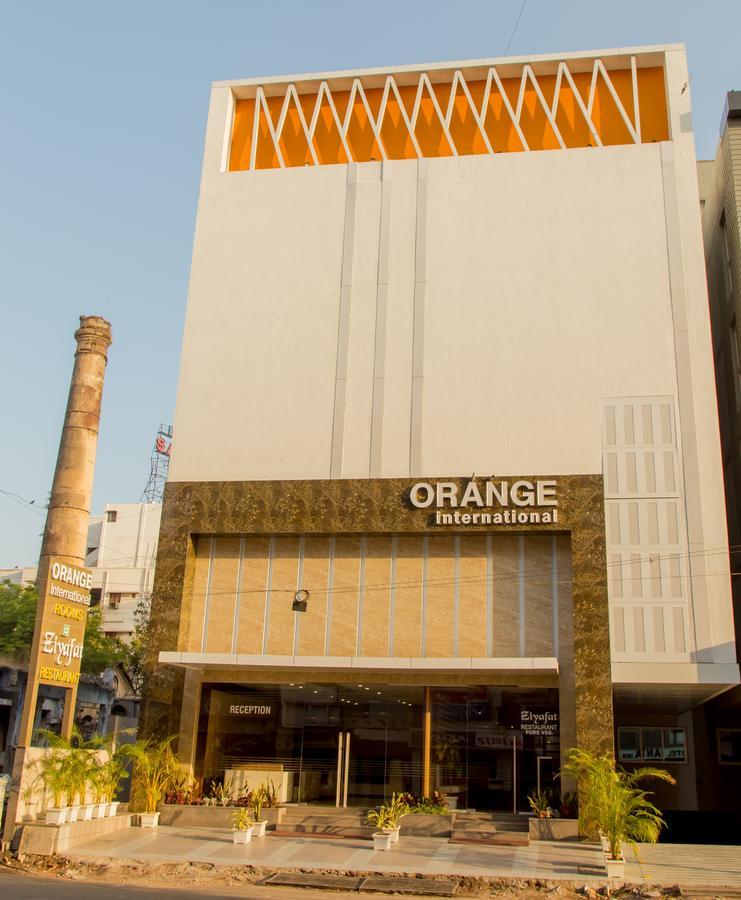 Hotel Orange International Surat Dış mekan fotoğraf