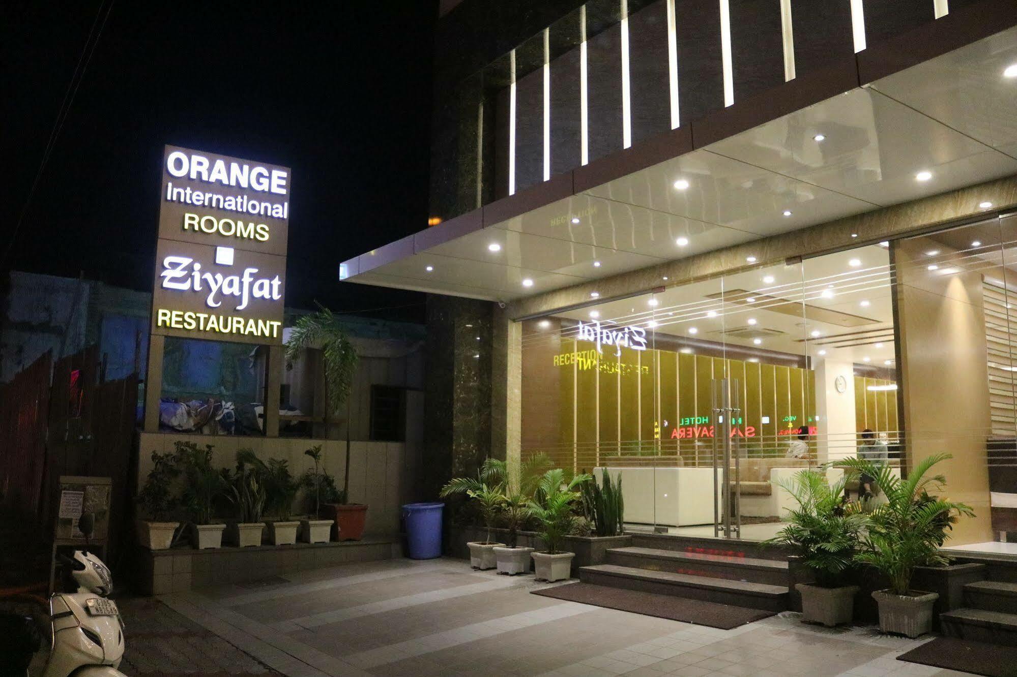 Hotel Orange International Surat Dış mekan fotoğraf